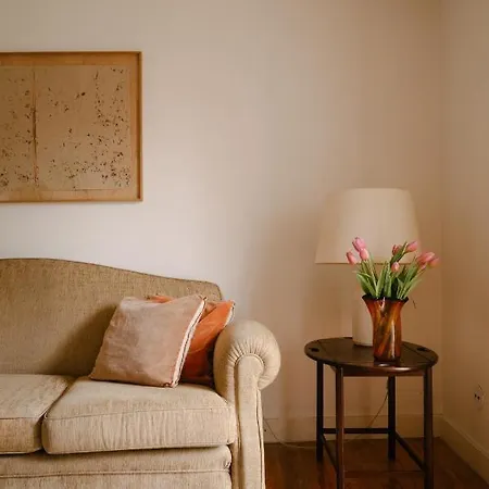 Secret Garden In Alfama Apartment